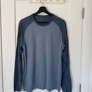 Men's Lululemon Blue Baseball Long Sleeve Shirt